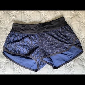 Lululemon Seawheeze Speeds Shorts - Size 4